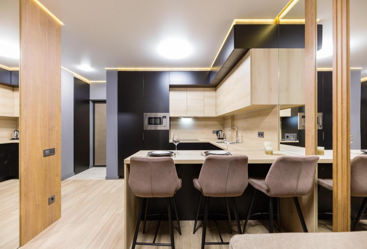 Fayna Town - Loft Black - Nyvky Киев Экстерьер фото